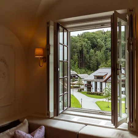 Rosewood Schloss Fuschl فندق هوف باي سالزبورج