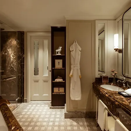 Rosewood Schloss Fuschl فندق هوف باي سالزبورج