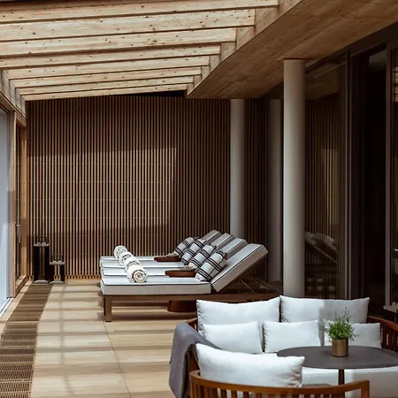 Hotel Rosewood Schloss Fuschl 5*